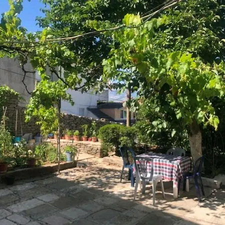 Pensionat Miziriguesthouse 3*