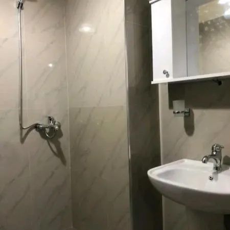 Miziriguesthouse 3* Gjirokastër