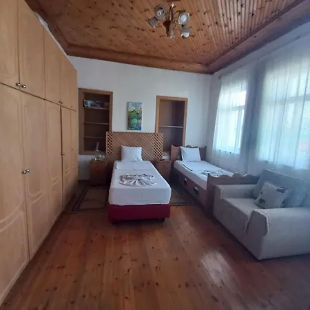 Pensionat Miziriguesthouse 3*