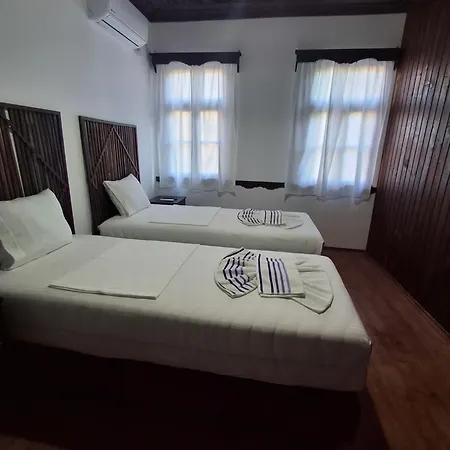 Miziriguesthouse Gjirokastër