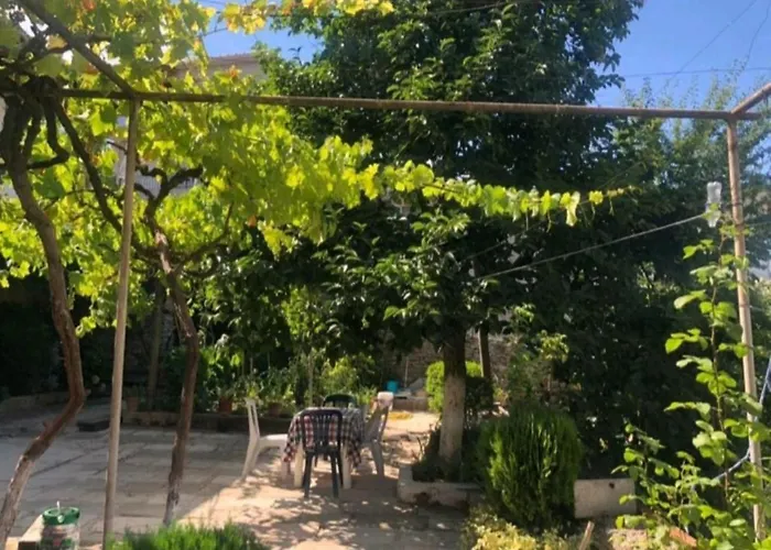 Miziriguesthouse Gjirokaster