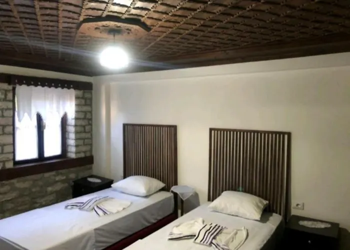 Gasthuis Miziriguesthouse Gjirokastër